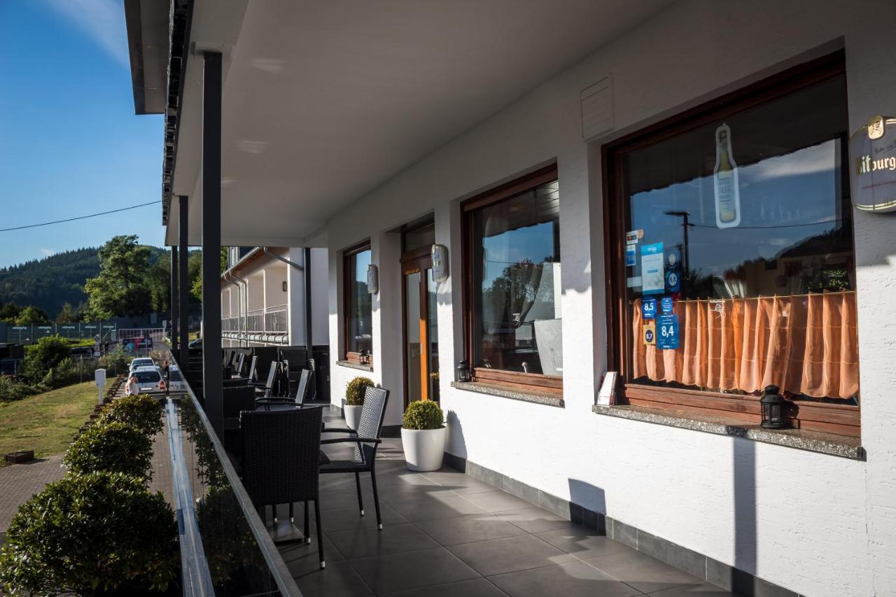 Hotel An Der Nordschleife Adenau Exterior photo